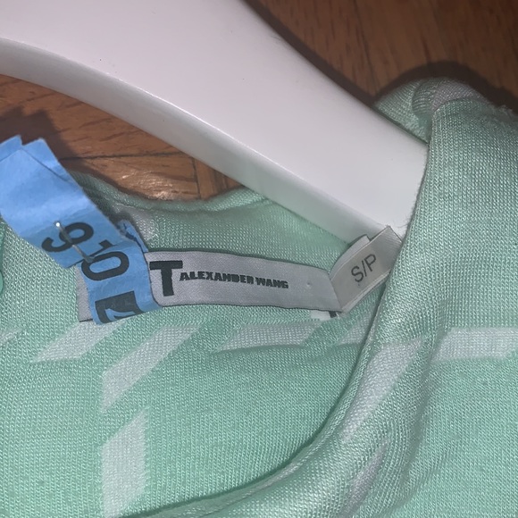 T by Wang crop top with zipper back - Picture 3 of 6